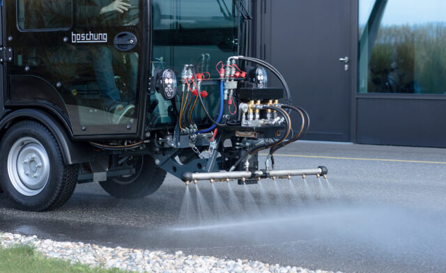 Laveuse de voirie Boschung